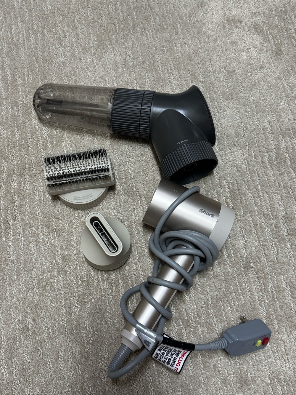 Shark Silver Hair Dryer with Styling Attachments - Silver